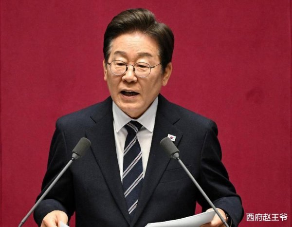 网络配资开户入口 200人代表团, 五大财阀来了四个, 李在明这次是有备而来啊